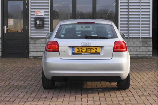 Audi A3 - 1.6 Attraction Business Edition NAVIGATIE - 1