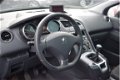 Peugeot 5008 - 1.6 THP GT 7p. Navi | Clima | Headup | LMV | Pano | PDC - 1 - Thumbnail
