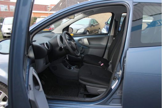 Toyota Aygo - 1.0-12V Access 5 deurs Airco - 1