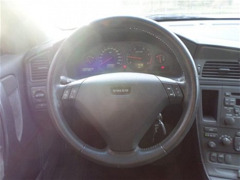 Volvo S60 - 2.4 D - 1