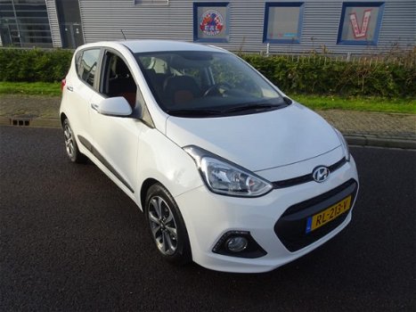 Hyundai i10 - 1.2 i-Motion Premium Keyless / Climate / BT carkit / Cruise - 1