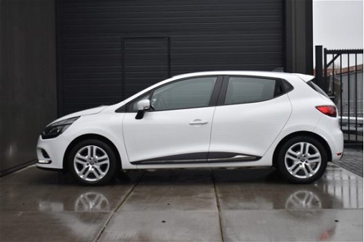 Renault Clio - TCe 90 Zen | AIRCO | NAVI | PDC | ARMSTEUN | CRUISE CONTROL | ORG.NL - 1