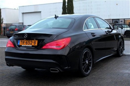 Mercedes-Benz CLA-Klasse - CLA 180 Ambition AMG Line (B) + Xenon + Led + Leder + Navi + 18i - 1