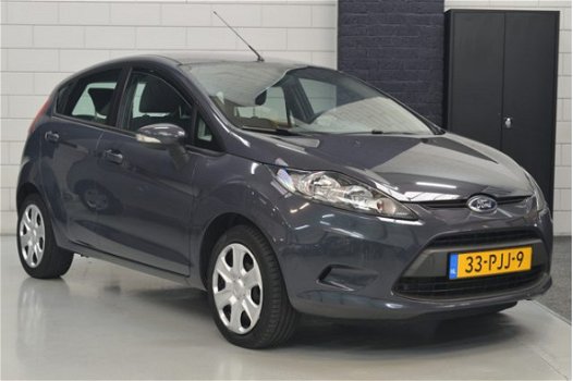 Ford Fiesta - 1.25 Limited // 68.000 km // AIRCO // TREKHAAK // - 1