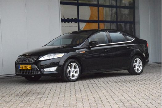 Ford Mondeo - 2.0-16V Limited navi clima trekhaak - 1