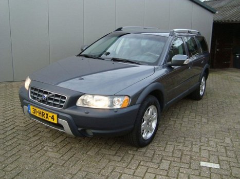 Volvo XC70 - 2.5 T Momentum - 1