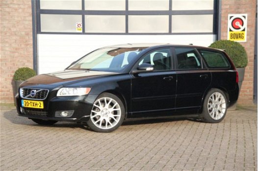 Volvo V50 - 1.6 D2 S/S Limited Ed. Navigatie, Trekhaak - 1