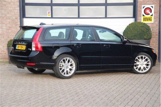 Volvo V50 - 1.6 D2 S/S Limited Ed. Navigatie, Trekhaak - 1