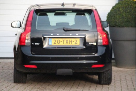 Volvo V50 - 1.6 D2 S/S Limited Ed. Navigatie, Trekhaak - 1