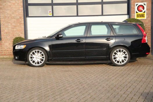 Volvo V50 - 1.6 D2 S/S Limited Ed. Navigatie, Trekhaak - 1