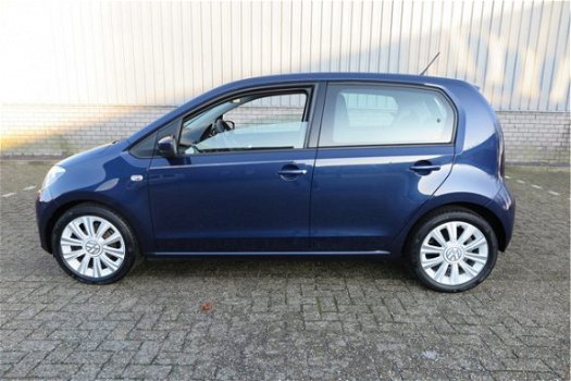 Volkswagen Up! - 1.0 Move up Executive 5Drs /Navi/16inch/Airco/NAP/Garantie - 1