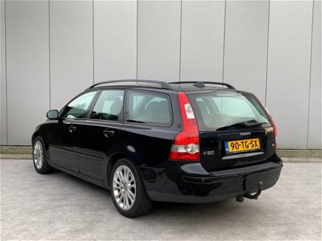 Volvo V50 - 2.4 MOMENTUM GEARTONIC AUTOMAAT - 1