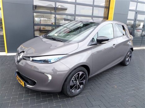 Renault Zoe - R90 Bose 41 kWh Accuhuur 4 % Bijtelling €17.900, - Incl. BTW - 1