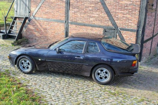 Porsche 944 - Type 2 targa - 1