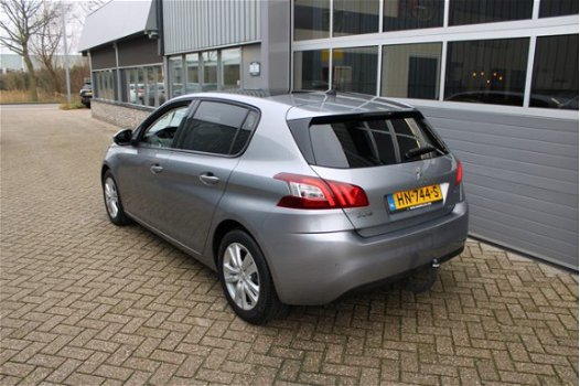 Peugeot 308 - 1.2 PureTech Blue Lease Executive Navigatie Panoramadak Led Trekhaak - 1