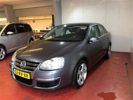 Volkswagen Jetta - 1.9 TDI Comfortline DEALER OND - 1