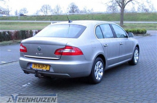 Skoda Superb - 2.0 TDI Ambition Bj '08 Keurige auto - 1