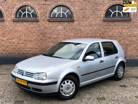 Volkswagen Golf - 1.6 Comfortline 5 DEURS NAVIGATIE NW APK - 1