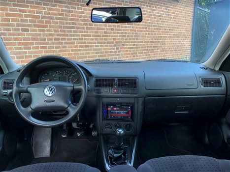 Volkswagen Golf - 1.6 Comfortline 5 DEURS NAVIGATIE NW APK - 1