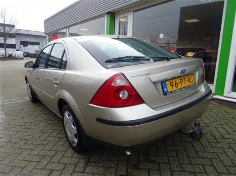 Ford Mondeo - 1.8-16V Futura - 1