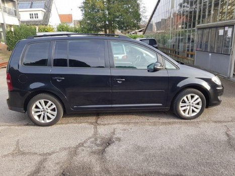 Volkswagen Touran - 1.9 TDI Highline - 1