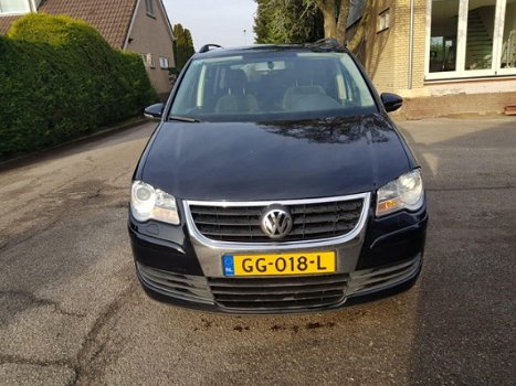 Volkswagen Touran - 1.9 TDI Highline - 1