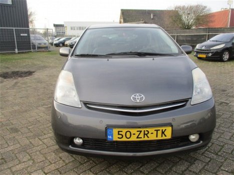 Toyota Prius - 1.5 VVT-i Business Edition NAVI LEDER - 1