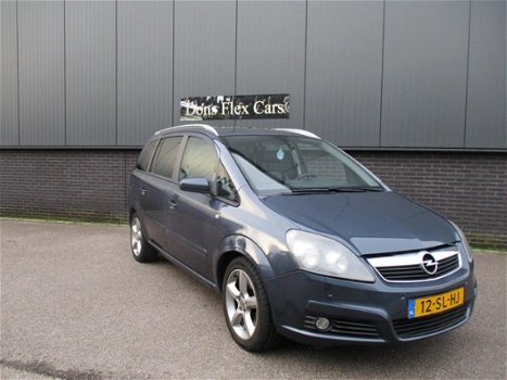 Opel Zafira - 2.2 Executive 7 PERSOONS - 1