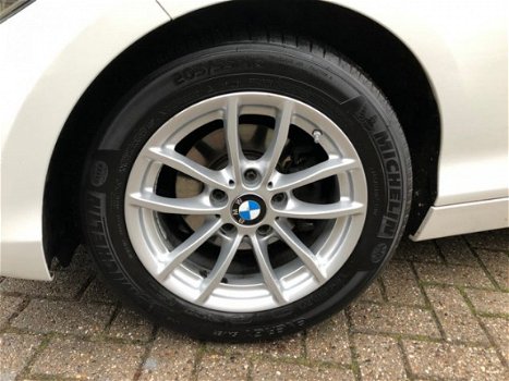 BMW 1-serie - 116i Parkeersensoren achter slechts 94.000km - 1