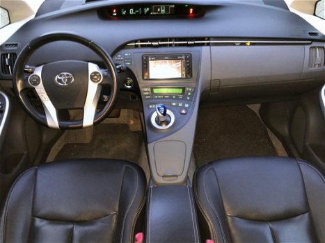Toyota Prius - 1.8 Aspiration Navigatie Keyless Leer in nieuwstaat - 1