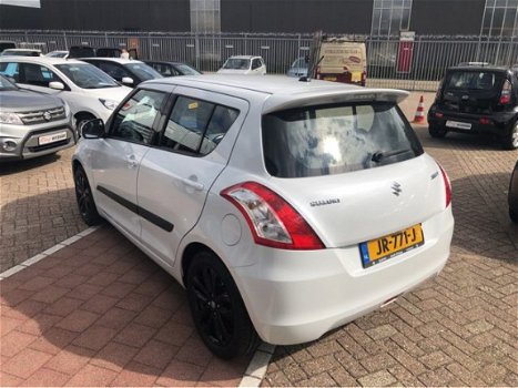 Suzuki Swift - 1.2 Bandit EASSS 5-deurs, lichtmetalen velgen, cruise control, airco BTW auto - 1