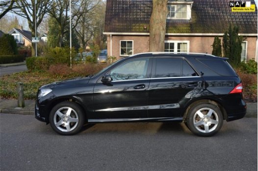 Mercedes-Benz ML-klasse - 350 BLUETEC 4MATIC AMG-pakket/leer/schuifdak/cruise/grijs kenteken - 1