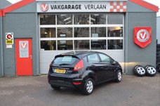 Ford Fiesta - 1.25 Ghia winterbanden aanwezig