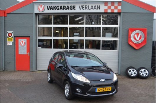 Ford Fiesta - 1.25 Ghia winterbanden aanwezig - 1