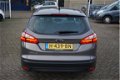 Ford Focus Wagon - 1.6 TI-VCT Titanium xenon, stoelverw., camera, navi, zeer nette auto - 1 - Thumbnail