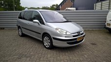 Peugeot 807 - 3.0 ST Premium