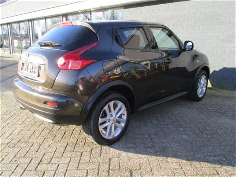 Nissan Juke - 1.6 115PK Acenta Connect pack[Navi, Clima, Trekhaak] - 1