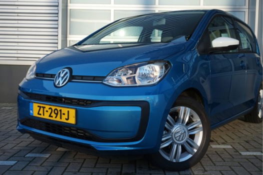 Volkswagen Up! - 1.0 BMT Move Up Executive pakket / 15inch Radial - 1