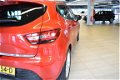 Renault Clio - 0.9 TCe Limited / AIRCO / NAVIGATIE GROOT SCHERM / PARKEERSENSOREN - 1 - Thumbnail