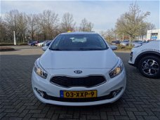 Kia Cee'd - 1.6 GDI Plus Pack Navi/camera/climate/LMvelgen