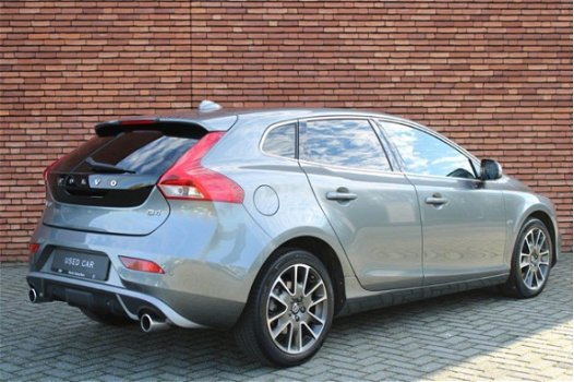 Volvo V40 - 2.0 D4 190PK R-Design - 1