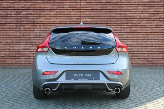 Volvo V40 - 2.0 D4 190PK R-Design - 1