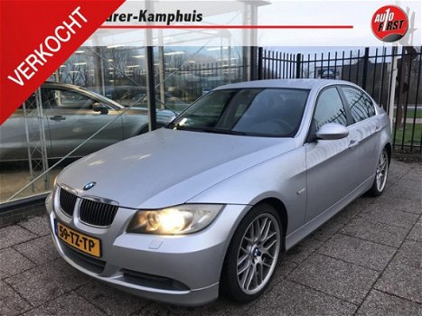 BMW 3-serie - 325i 218PK Sportstoelen Lichtmetaal Trekhaak - 1