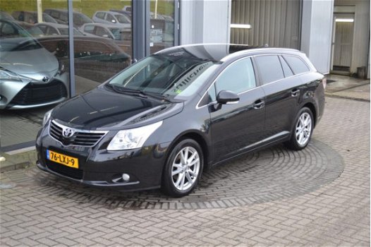 Toyota Avensis Wagon - 1.8 VVTi Business - 1