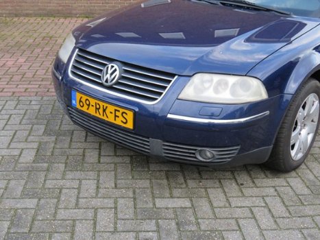 Volkswagen Passat Variant - 2.5 TDI Comfortline Automaat PDC Xenon - 1