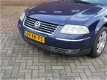 Volkswagen Passat Variant - 2.5 TDI Comfortline Automaat PDC Xenon - 1 - Thumbnail