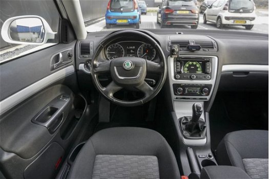 Skoda Octavia Combi - 1.6 TDI Business Line +NAVI+CLIMA+TREKHAAK - 1