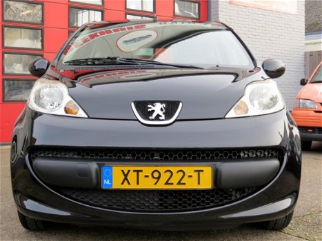 Peugeot 107 - 1.0-12V XR //Airco, Elek ramen, cv, Zwart // - 1