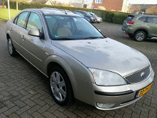 Ford Mondeo - 2.0-16V Ghia Executive