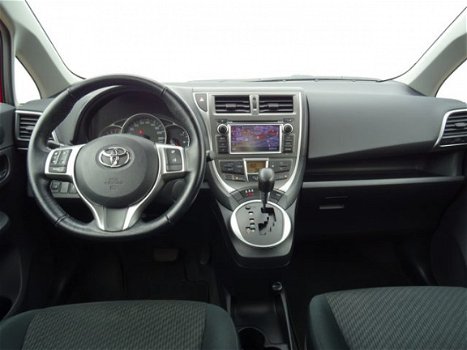 Toyota Verso S - 1.3 Dynamic Automaat | Navi | Camera | Keyless | Velgen - 1